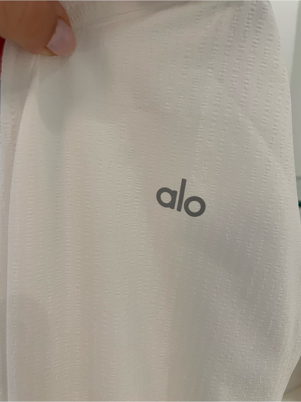 ALO Yoga Dreamscape Button-Down Long sleeve Shirt - Picture 10 of 14
